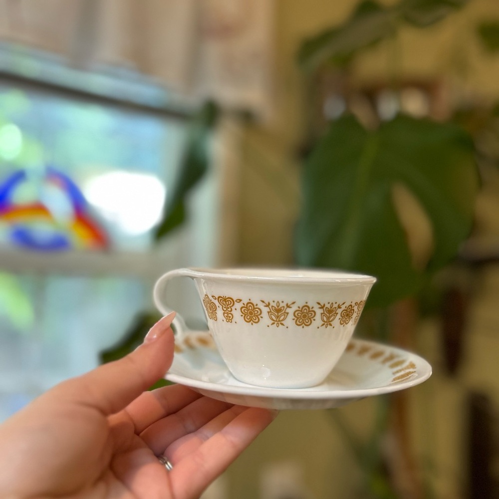 Butterfly gold Corelle hook cup and saucer - Picture 1 of 8